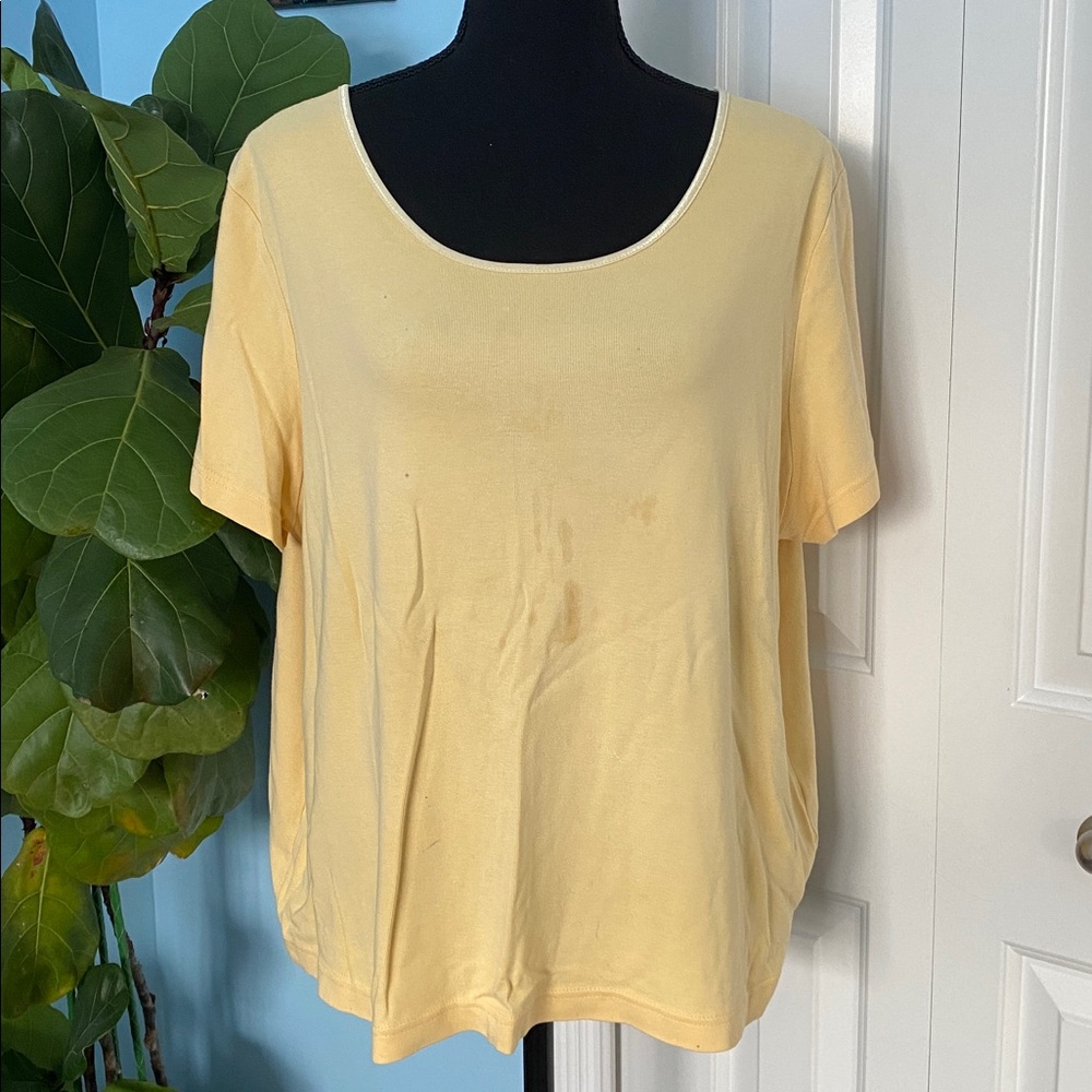 Donating soon J.Jill 2X Yellow Short Sleeved Satin Trimmed Tee